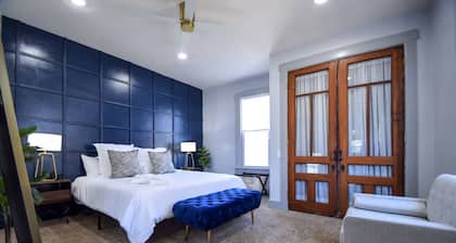 Cozy 2 Bedroom Abode in Historical South Park