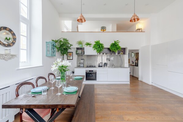 تناول الطعام