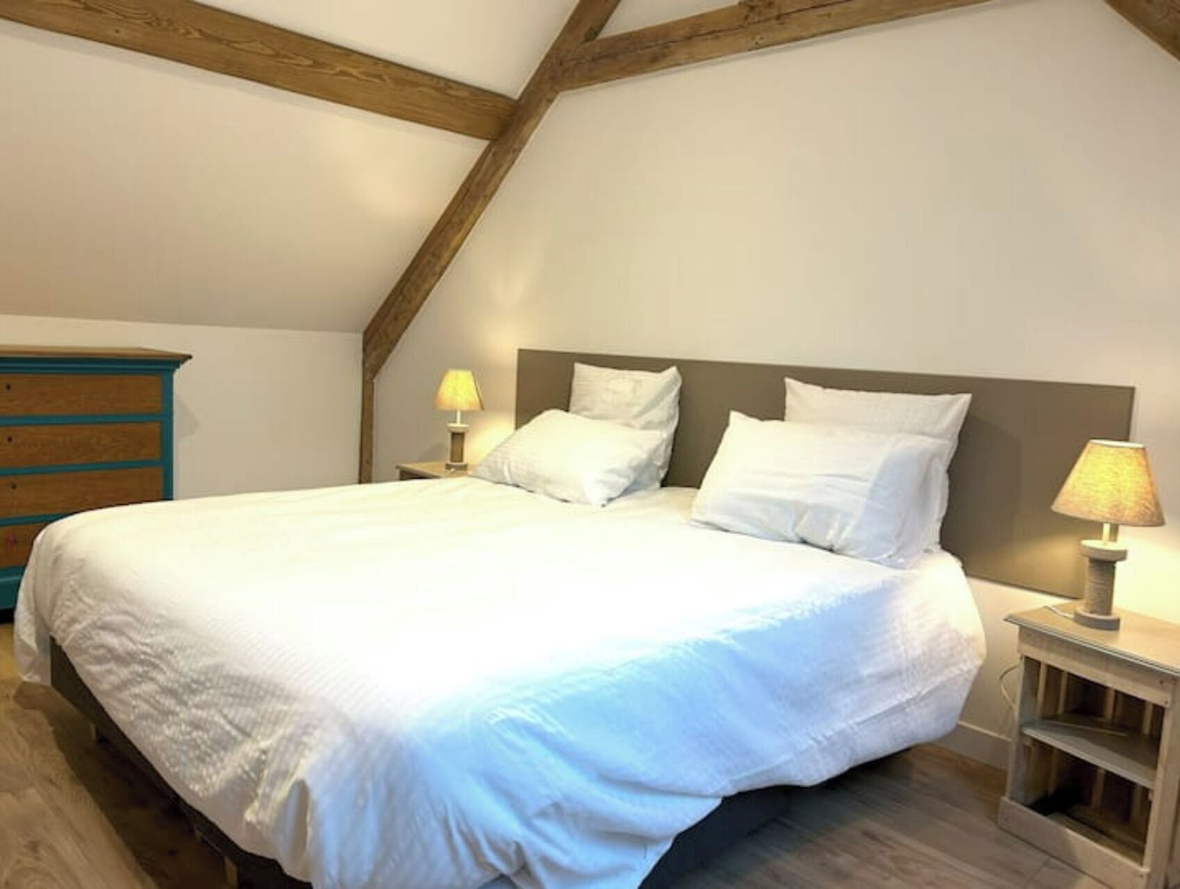 3 habitaciones, cuna de viaje, wifi gratis y ropa de cama 