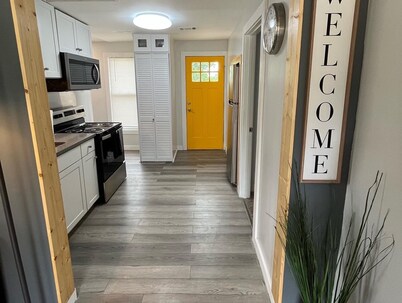 Cozy modern cottage in the heart of SW Michigan 