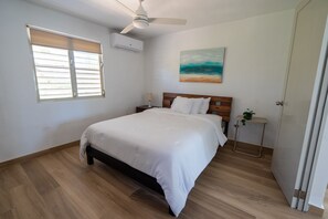 4 عدّة غرف نوم ومكتب وسرير سفر وواي فاي