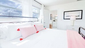 3 soverom, skrivebord, strykejern/-brett og wi-fi (inkludert)