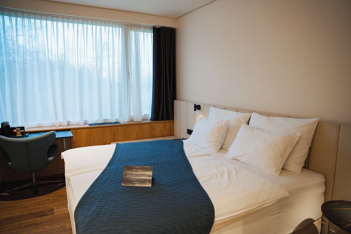 In-room safe, desk, free WiFi, bed sheets