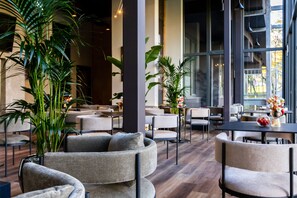 Bar (on property) - Hotel Lonca (Skofja Loka)