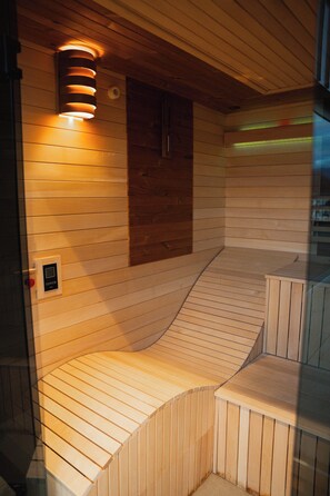 Junior Suite | In-room safe, desk, free WiFi, bed sheets - Hotel Lonca (Skofja Loka)