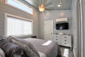 2 室のベッドルーム、アイロン / アイロン台、WiFi、ベッドシーツ