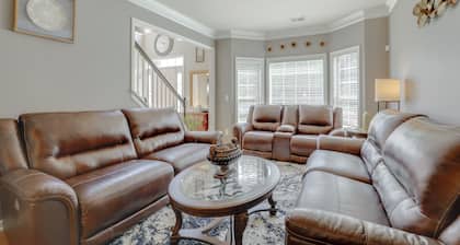 4 Mi to Chattahoochee River: Family Home w/ Yard!