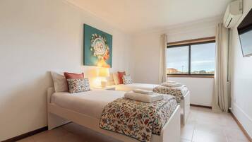 2 bedrooms, iron/ironing board, travel crib, WiFi