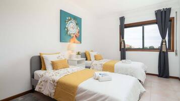 2 slaapkamers, een strijkplank/strijkijzer, wifi, beddengoed