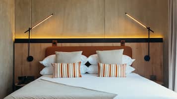 Suite, 1 cama King size, para no fumadores | Ropa de cama de alta calidad y minibar