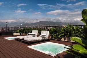 Bañera de hidromasaje interior