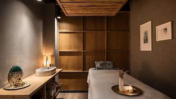 Sauna, steam room, hot stone massages, sports massages, massages