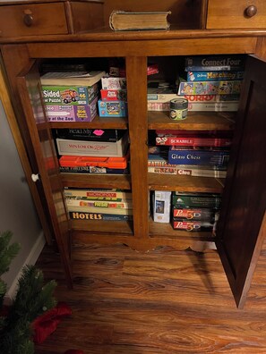 Game room - Beautifully Updated Country Home (Cocolamus)