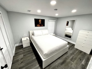 5 chambres, fer et planche à repasser, Wi-Fi, draps fournis