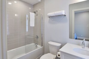Bonnet Bathroom Two