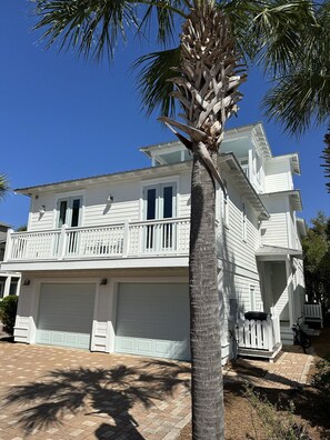 Exterior - Adorable Starlight EscapeCottage (Panama City Beach)
