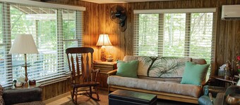 Cozy Riverfront Cabin w/ Water Access, Fireplace, AC, Firepit