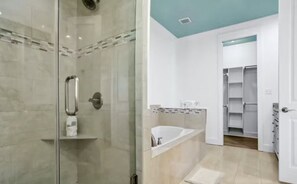 Hair dryer, towels - Moonlight and Starlight Escape (Panama City Beach)
