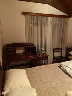 1 bedroom, free WiFi, bed sheets - Room in Sukošan with Balcony, Air condition, WIFI (5188-3) (Sukošan)