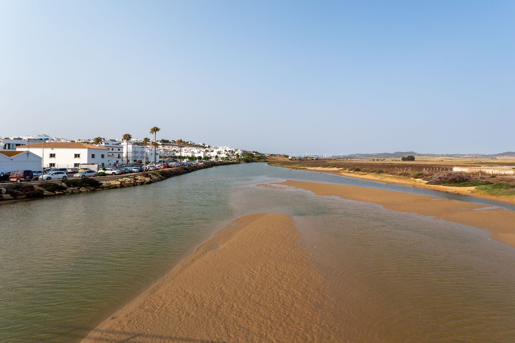 تفاصيل الفندق من الخارج
