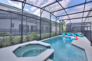 Pool - Kissimmee Luxury 12 BD Villa wt heated Pool, games, BBQ Grill,  close to Disney (Kissimmee)