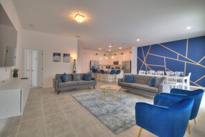 TV, table football - Kissimmee Luxury 12 BD Villa wt heated Pool, games, BBQ Grill,  close to Disney (Kissimmee)