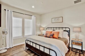 1 bedroom, free WiFi, bed sheets