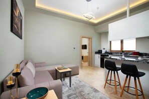 Room Number: 103 | Memory foam beds, blackout drapes, soundproofing, iron/ironing board - Cappadocia Acer Living Home (Ürgüp)