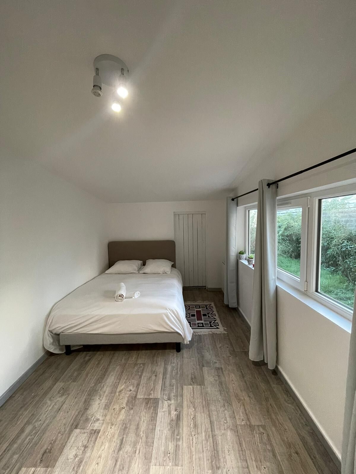 3 Schlafzimmer, Reisekinderbett, kostenloses WLAN, Bettwäsche