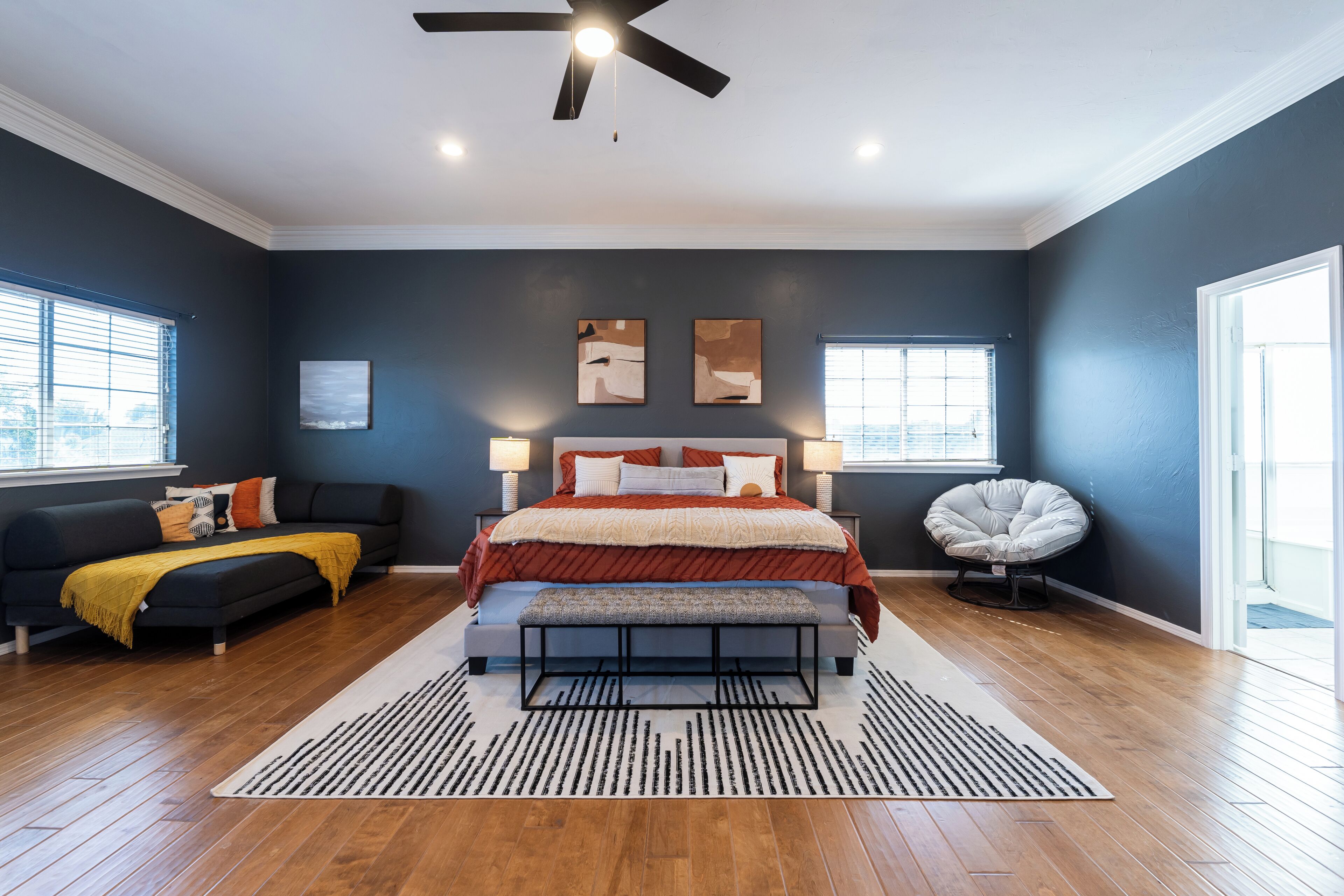 5 bedrooms, desk, iron/ironing board, free WiFi