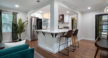 Savannah Lux -Htd Pool, Ht Tub, Mini Golf, Firepit