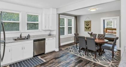 Revamped 3BR Oasis on Forest Dr