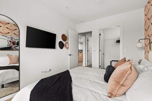 3 dormitorios, tabla de planchar con plancha, wifi gratis y ropa de cama