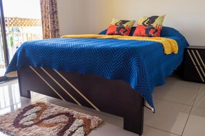 Allergikerbettwaren, Verdunkelungsvorhänge, Bügeleisen/Bügelbrett