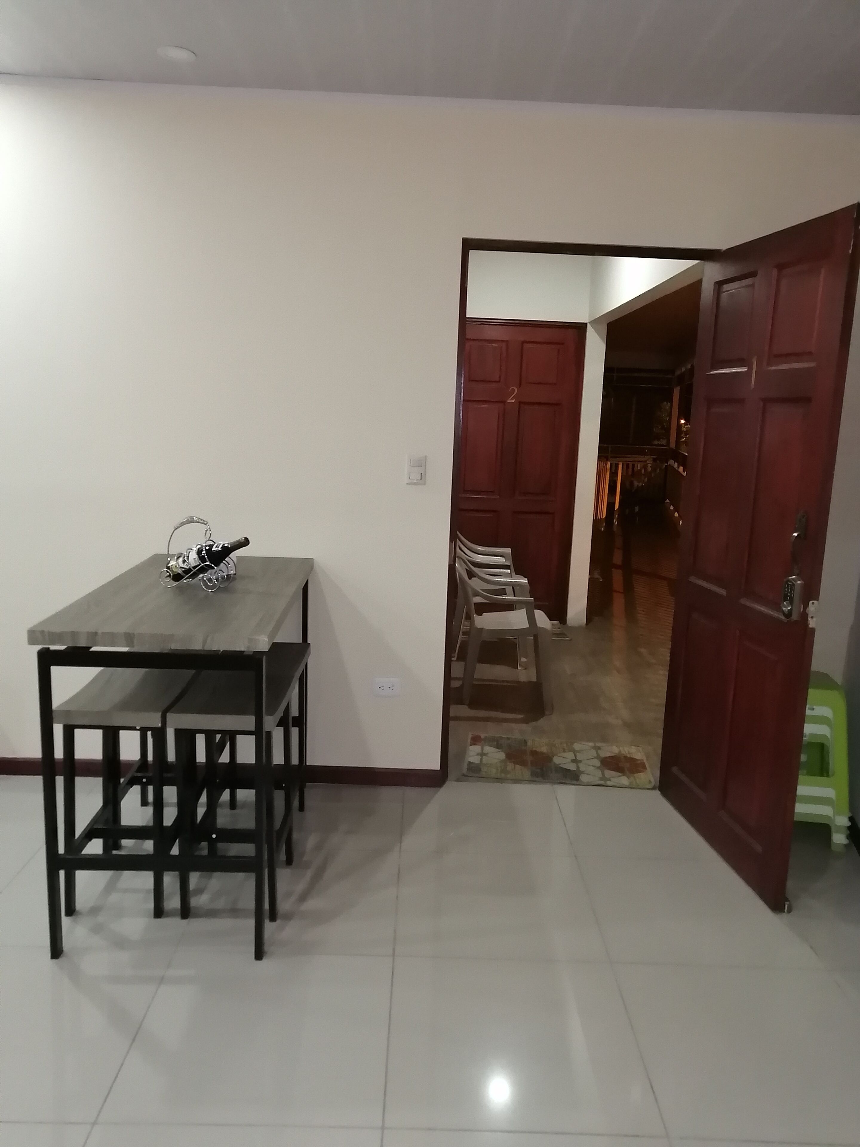 Traditional Apartment | Dining room