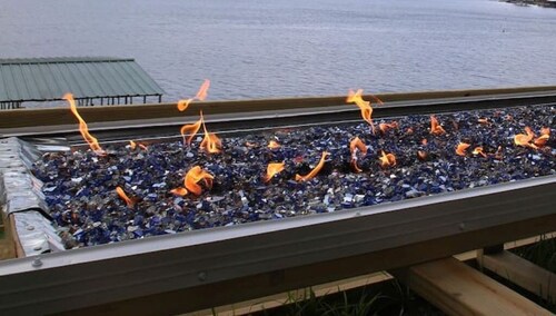 Lakefront, amazing views, boat rental