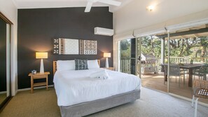 4 chambres, fer et planche à repasser, Wi-Fi gratuit, draps fournis