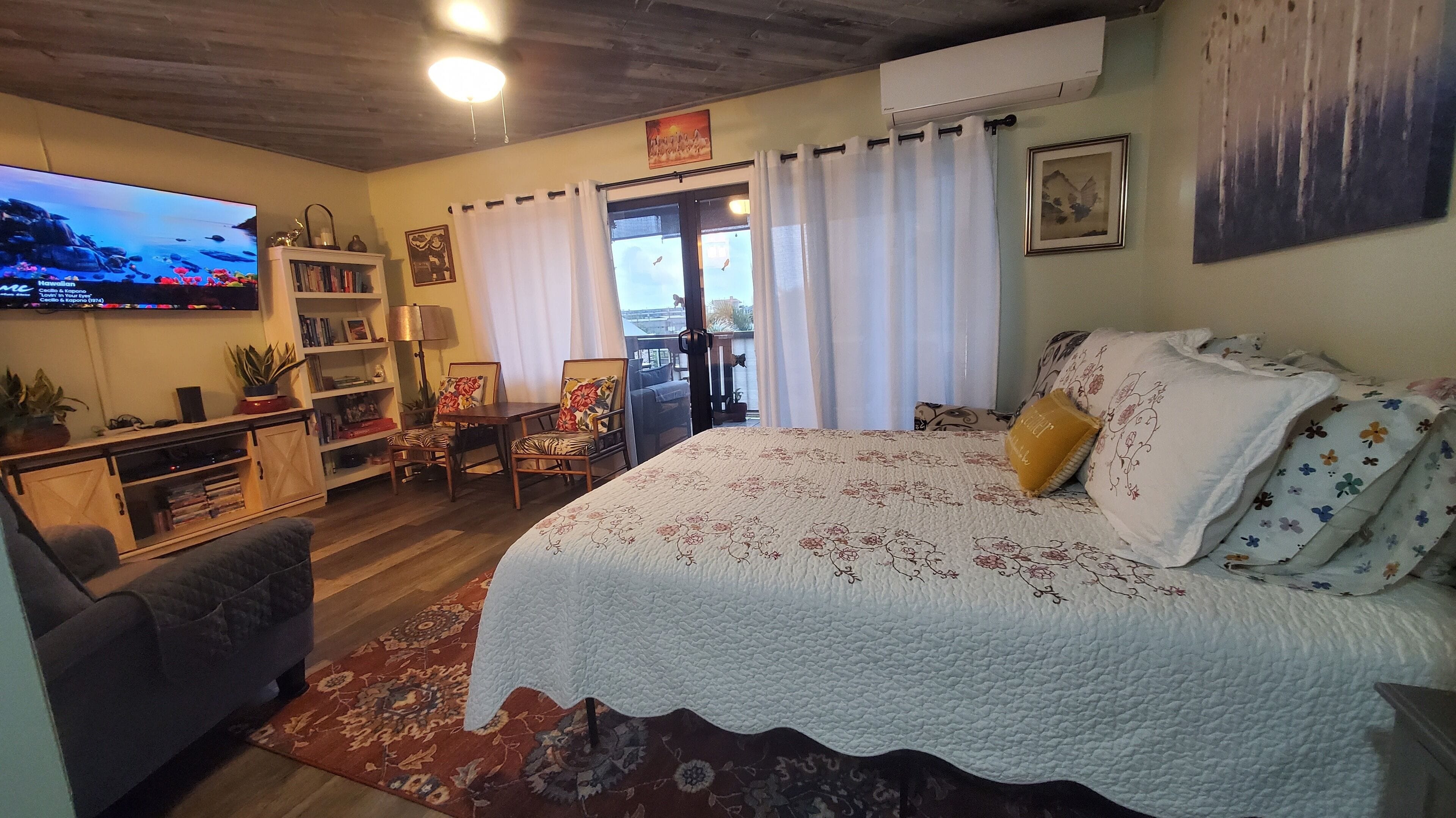 1 bedroom, in-room safe, desk, iron/ironing board