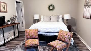 1 chambre, fer et planche Ă repasser, Wi-Fi gratuit, draps fournis