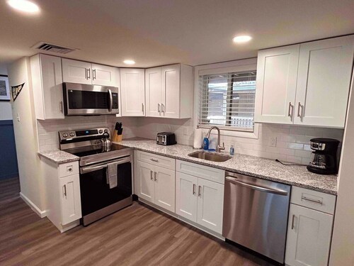 Dark Waters- Block from Ocean Casino and Waterpark