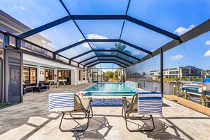 Unclassified image, 5 of 47, button - Palms on the Canal | House in Cape Coral with direct water access (Cape Coral)