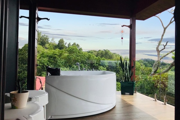 Jacuzzi - Private Balcony