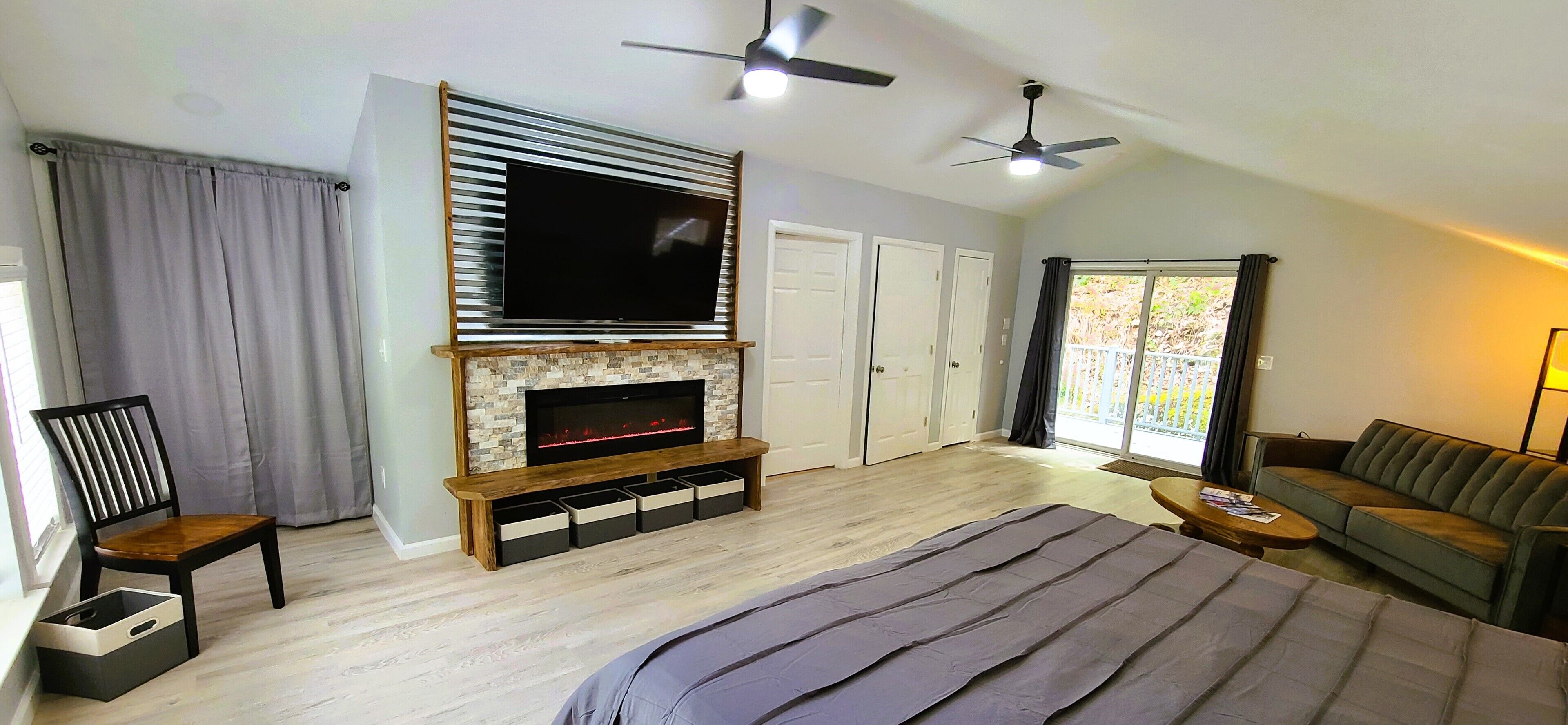 5 bedrooms, iron/ironing board, free WiFi, bed sheets