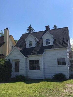 Exterior - A quiet upnorth getaway (Rogers City)