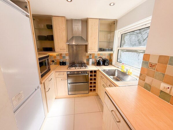 Fridge, microwave, oven, dishwasher