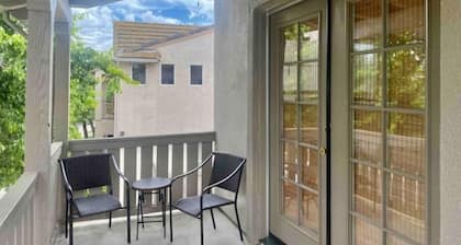 BIG Beautiful Home 2Miles SAC Airport 8 Min DownTown DOCO Old Sac, Discovery Prk