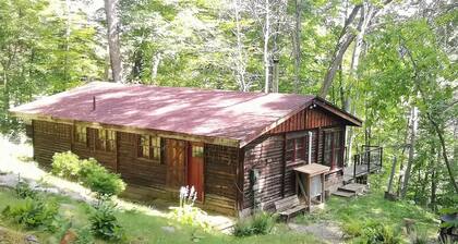 Charming waterfront cottage @serene natural beauty