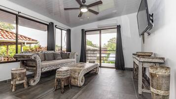 Family House | Living area | 42-inch Smart TV with cable channels
