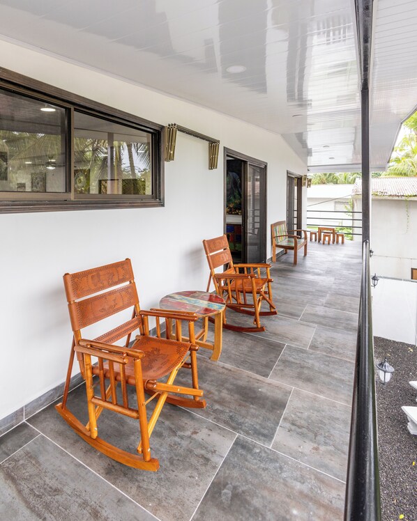 Family House | Terrace/patio - Hotel Casablanca Tortuguero (Colorado)