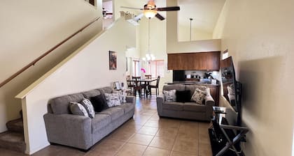 Cozy Condo 3 Bed - 2 1/2 Bath